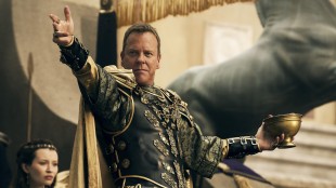 Kiefer Sutherland som ond romersk senator i Pompeii (Foto: Nordisk Film Distribusjon AS).