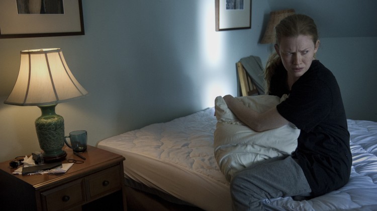 Sint, trist, fortvilet - Mirielle Enos leverer i The Killing sesong 4. (Foto: Netflix)