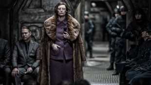 Tilda Swinton er kjempemorsom som minister Mason i Snowpiercer. (Foto: ActionFilm).