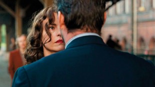 Nelly/Esther (Nina Hoss) har nytt ansikt og ny identitet i Phoenix (Foto: Arthaus).