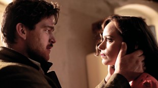 Ronald Zehrfeld og Nina Hoss spiller hovedrollene i filmen Phoenix (Foto: Arthaus).