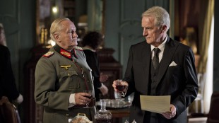 Niels Arestrup og André Dussollier i Mannen som reddet Paris (Foto: Europafilm).