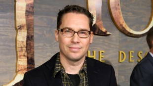 Beskyldninger mot regissør Bryan Singer er kuttet fra dokumentaren An Open Secret (Foto: Matt Sayles/Invision/AP).