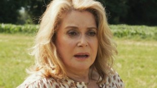 Catherine Denevue spiller godt som dommeren Florence i «La Tête Haute». (Foto: France 2 Cinéma, Les Films du Kiosque)