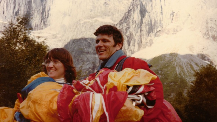 Jean og Carl Boenish etter sitt rekordhopp i Trollveggen 6. juli 1984 (Foto: Magnolia Pictures).