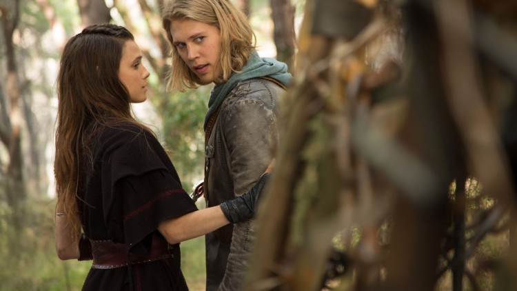 Poppy Drayton og Austin Butler i The Shannara Chronicles. (Foto: HBO Nordic).