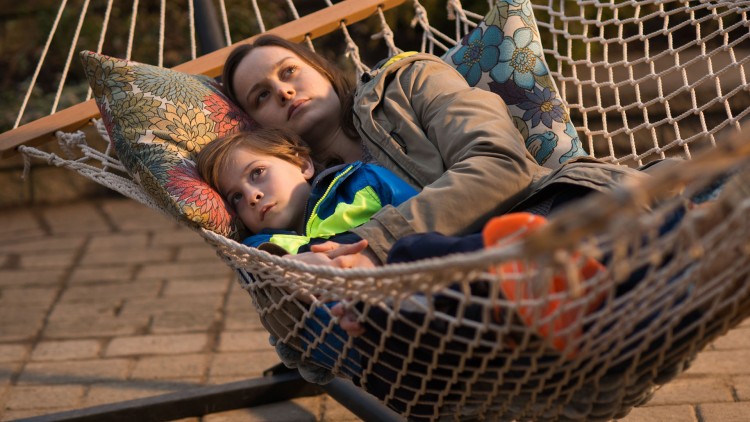 Samspillet mellom Brie Larson og Jacob Tremblay er enestående i Room (Foto: United International Pictures).