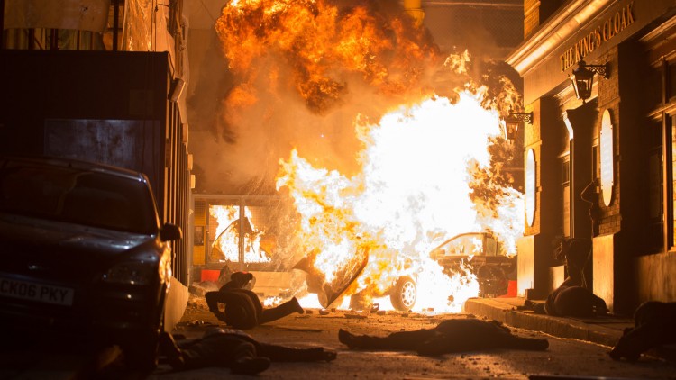 Full gatekrig i London Has Fallen (Foto: Lionsgate/ Nordisk film Distribusjon)