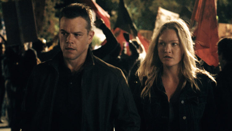 Matt Damon og Julia Stiles gjenforenes i Jason Bourne (Foto: United International Pictures).