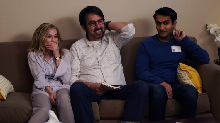 Holly Hunter, Ray Romano og Kumail Nanjiani spiller tre av hovedrollene i "The Big Sick". (Foto: Norsk Filmdistribusjon)