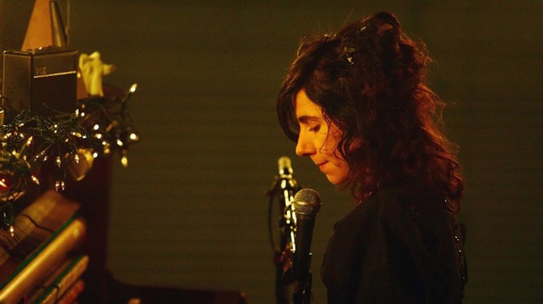 PJ Harvey & John Parish: A Woman A Man Walked By (4)