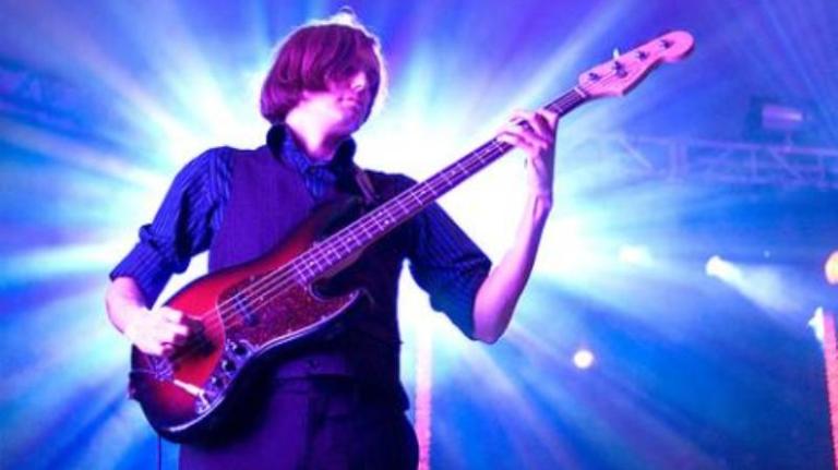 The Strokes-bassist med nytt band