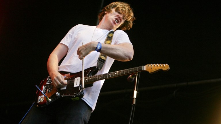 Thurston Moore digger Mayhem