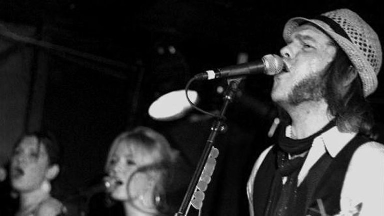 Grand Café: Put A Little Grease On My Axe (2)