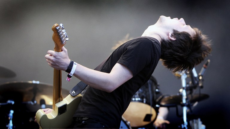 White Lies, Hovescenen (4)
