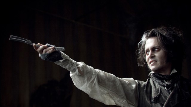 Johnny Depp som Sweeney Todd er en av karakterene som er med på ukas Topp 5. (Foto: Warner Bros Pictures)