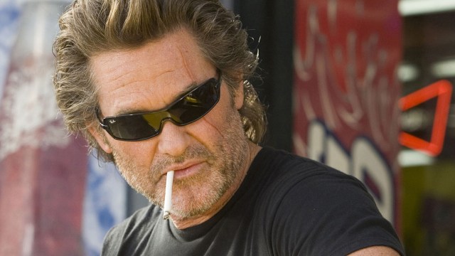 I <em>Death Proof</em> får Kurt Russell rettmessig juling av skikkelige babes! GIRL POWER! (Foto: SF Norge  Video)