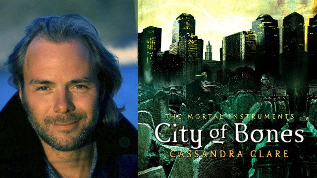 Harald Zwart filmer The Mortal Instruments: City of Bones (Foto: SF Norge AS/Margaret K. McElderry Books).