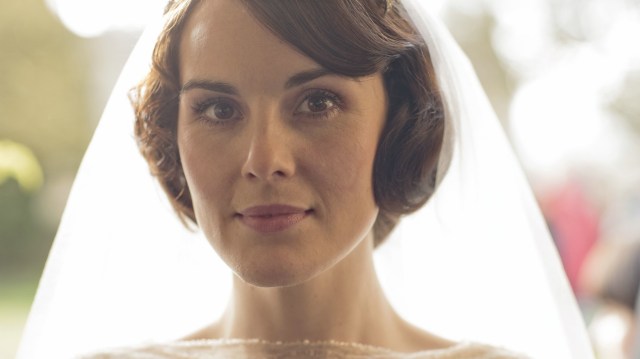 Lady Mary Crawley si framtid i Downton Abbey er litt uviss, men ho får iallfall nye beilarar. (Foto: ITV)