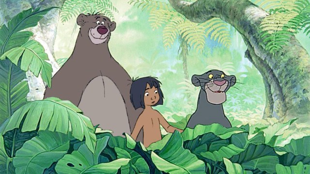 Baloo, Mowgli og Bagheera i et stillbilde fra «Jungelboken» (1967). (Foto: Disney)