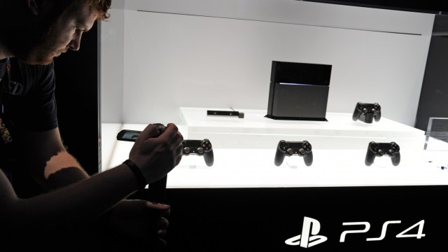 Playstation 4 vart lansert i Noreg den 29. november. (Foto: AFP PHOTO / ROBYN BECK)