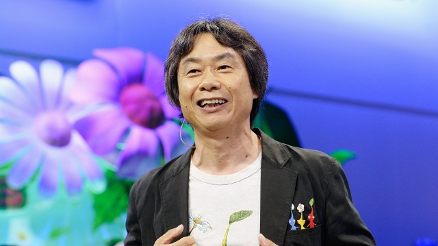 Spillegenden Shigeru Miyamoto viste frem «Pikmin 3» på årets E3-messe. Et av spillene Nintendo håper skal redde salgstallene til Wii U-konsollen. (Foto: Kevork Djansezian/Getty Images/AFP)