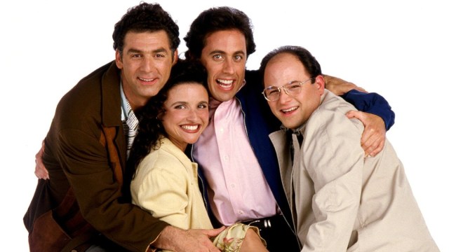 Kjernebesetningen i «Seinfeld» (fra venstre): Cosmo Kramer (Michael Richards), Elaine Benes (Julia Louis-Dreyfus), Jerry Seinfeld (Jerry Seinfeld) og George Costanza (Jason Alexander). (Promofoto: NBC / Sony)