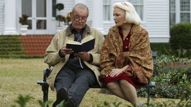 James Garner og Gena Rowlands i The Notebook. (Foto: SF Norge).