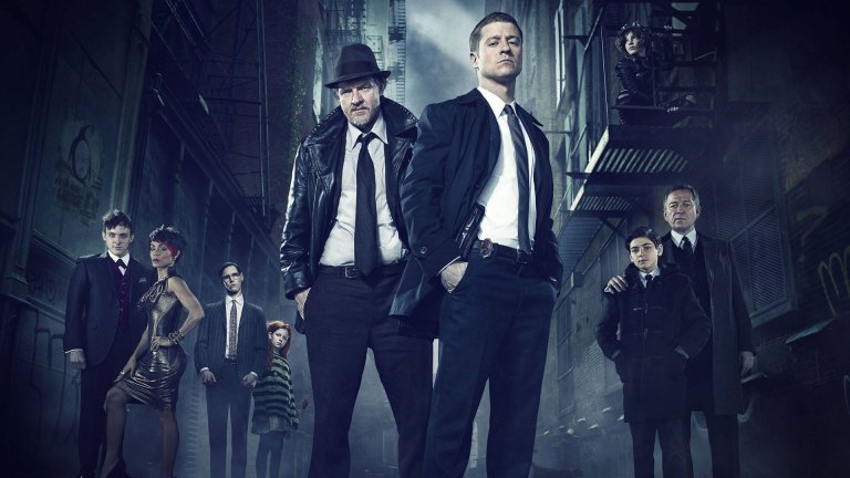 Gotham S01 E01