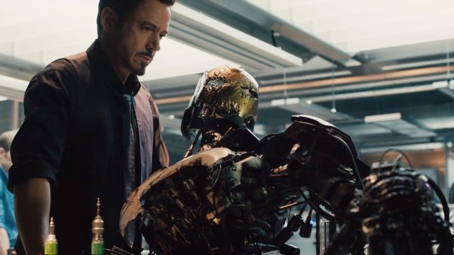 Tony Stark står bak den kunstige intelligensen som vil ta over jorda i The Avengers: Age of Ultron. (Foto: The Walt Disney Company Nordic).