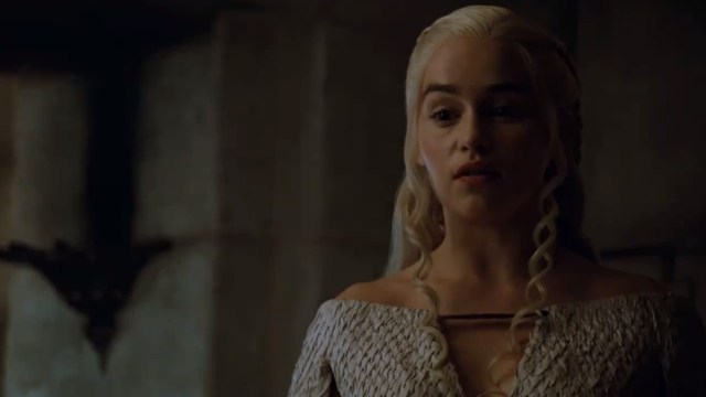 Daenerys setter hardt mot hardt i traileren for den femte sesongen av Game of Thrones. (Foto: HBO).