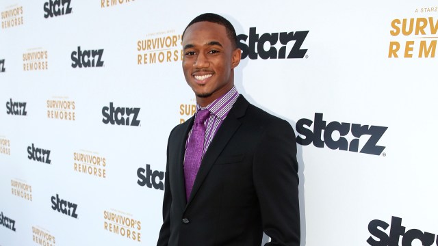 Jessie Usher, her på den røde løperen i Hollywood den 23. september 2014, har fått hovedrollen i den nye «Independence Day»-filmen. (Foto: Matt Sayles/Invision)