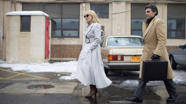 Anna (Jessica Chastian) og Abel (Oscar Isaac) har ambisiøse planer i A Most Violent Year (Foto: Norsk Filmdistribusjon).