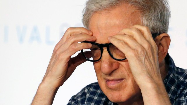 Woody Allen er pessimist på kinofilmens vegne i Cannes (Foto: REUTERS/Regis Duvignau).