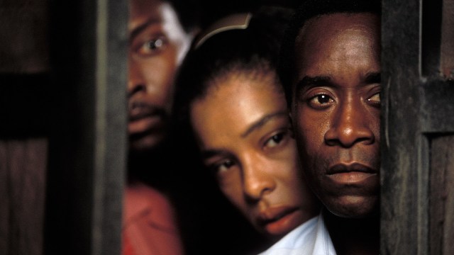 Sophie Okonedo og Don Cheadle i Hotel Rwanda (Foto: Scanbox).