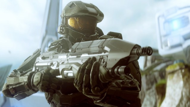 Master Chief er tilbake – men er han helt eller forræder? Universets krefter møtes til krig i «Halo 5: Guardians». (Foto: Microsoft / 343 Industries)