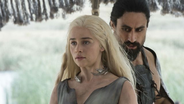 Daenerys er tilbake hos Dothraki-krigerne i sesong seks av Game of Thrones. (Foto: HBO Nordic).