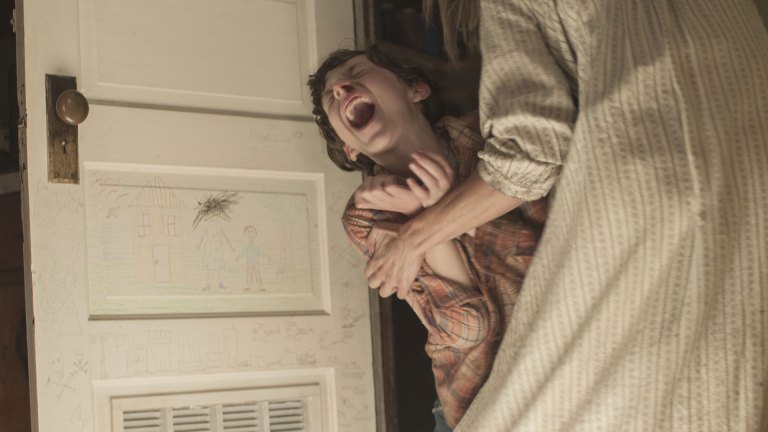 Outcast S01 E01 – E04