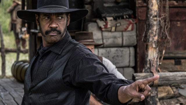 Chisholm (Denzel Washington) leder en gruppe beskyttere i The Magnificent Seven. (Foto: SF Studios)