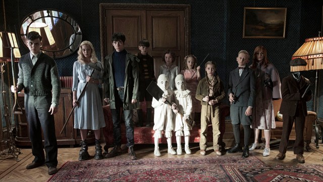 Dette er de unge beboerne i Miss Peregrine's Home For Peculiar Children (Foto: 20th Century Fox)