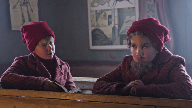 Nisseskjegget imponerer ikke i den danske barnefilmen Familien Jul i Nisseland. (Foto: Storytelling Media)