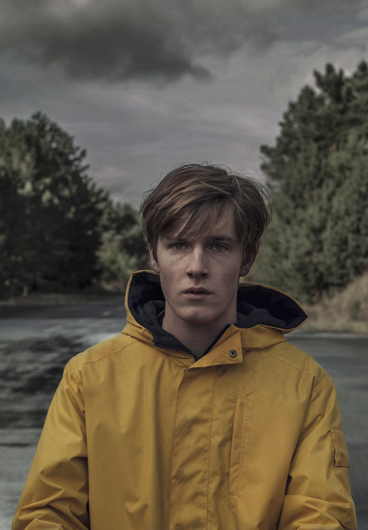 Dark S01 E01 – E03