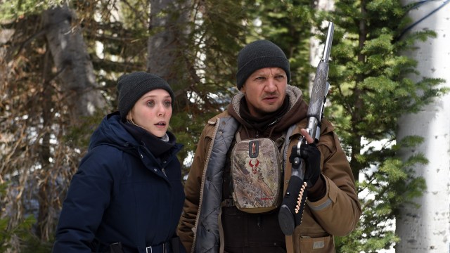 FBI-agenten Jane (Elizabeth Olsen) får hjelp av jegeren Cory (Jeremy Renner) under etterforskningen av et dødsfall i 