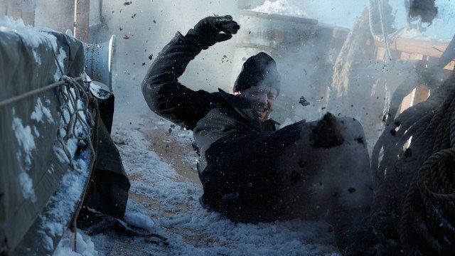 Norsk motstandskamp har ikke sett bedre ut i vinteractiondrakt. (Foto: Jarle Nyttingnes, Nordisk Film / Zwart Arbeid)