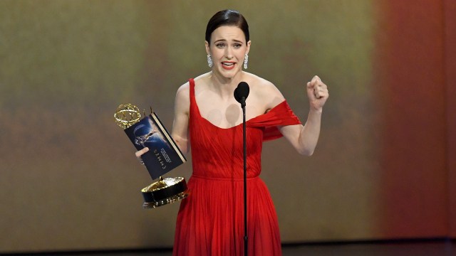 Rachel Brosnahan vant prisen for beste kvinnelige hovedrolle i en komiserie, for sin rolle i The Marvelous Mrs. Maisel. (Foto: Kevin Winter/NTB Scanpix).