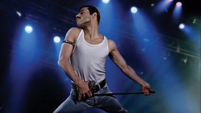 Rami Malek er nær elektrisk når han trer inn i Mercurys karismatiske figur. (Foto: Twentieth Century Fox Norway)