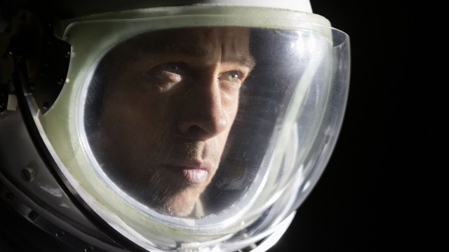 Brad Pitt har hatt store ambisjoner med «Ad Astra». (Foto: 20th Century Fox)