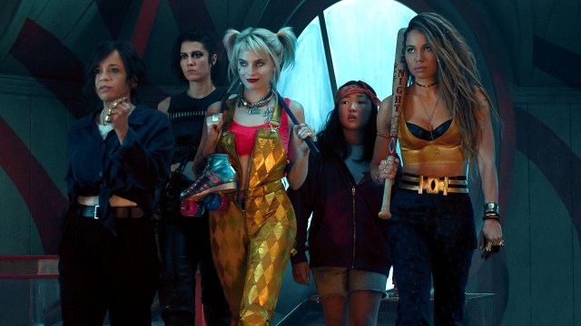 Renee Montoya (Rosie Perez), Huntress (Mary Elisabeth Winstead), Harley Quinn (Margot Robbie), Cassandra Cain (Ella Jay Basco) og Black Canary (Jurnee Smollett-Bell) i «Birds of Prey (And the Fantabulous Emancipation of One Harley Quinn)». (Foto: SF Studios)