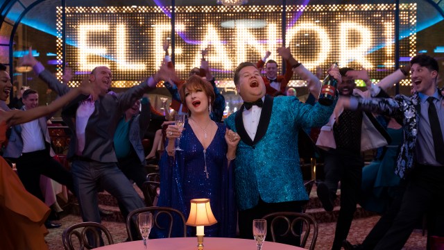 ARTIG PAR: Meryl Streep og James Corden passer som egoistiske stjerner med divanykker i «The Prom». FOTO: Netflix.