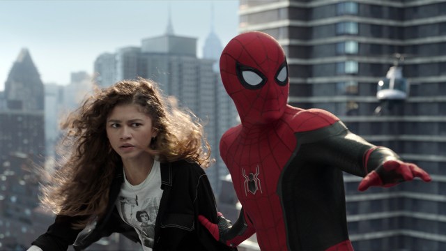 PARTRØBBEL: MJ (Zendaya) og Peter Parker (Tom Holland) har store utfordringer i «Spider-Man: No Way Home». Foto: SF Studios / Sony Pictures